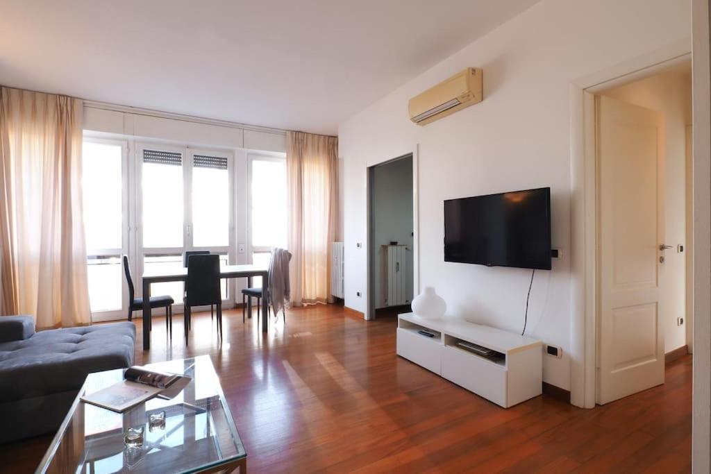 Ampio Bilocale City Life - Mirable Pm Milan Luaran gambar